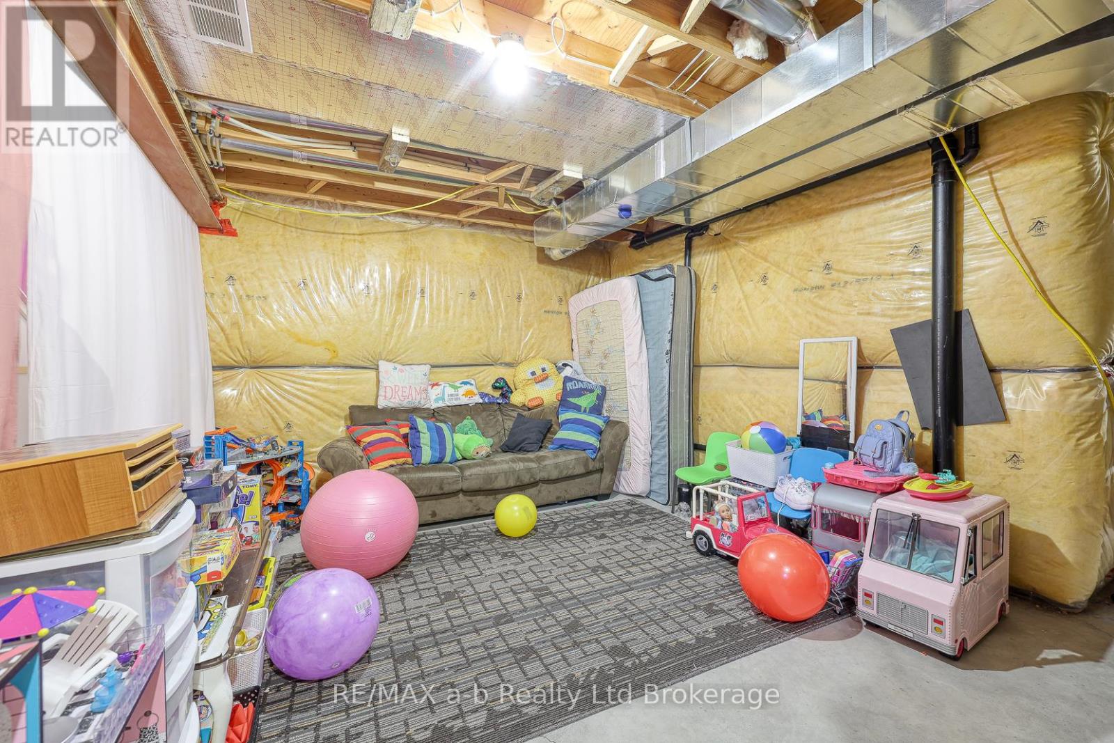 1160 Caen Avenue, Woodstock, Ontario  N4T 0G3 - Photo 18 - X12697890