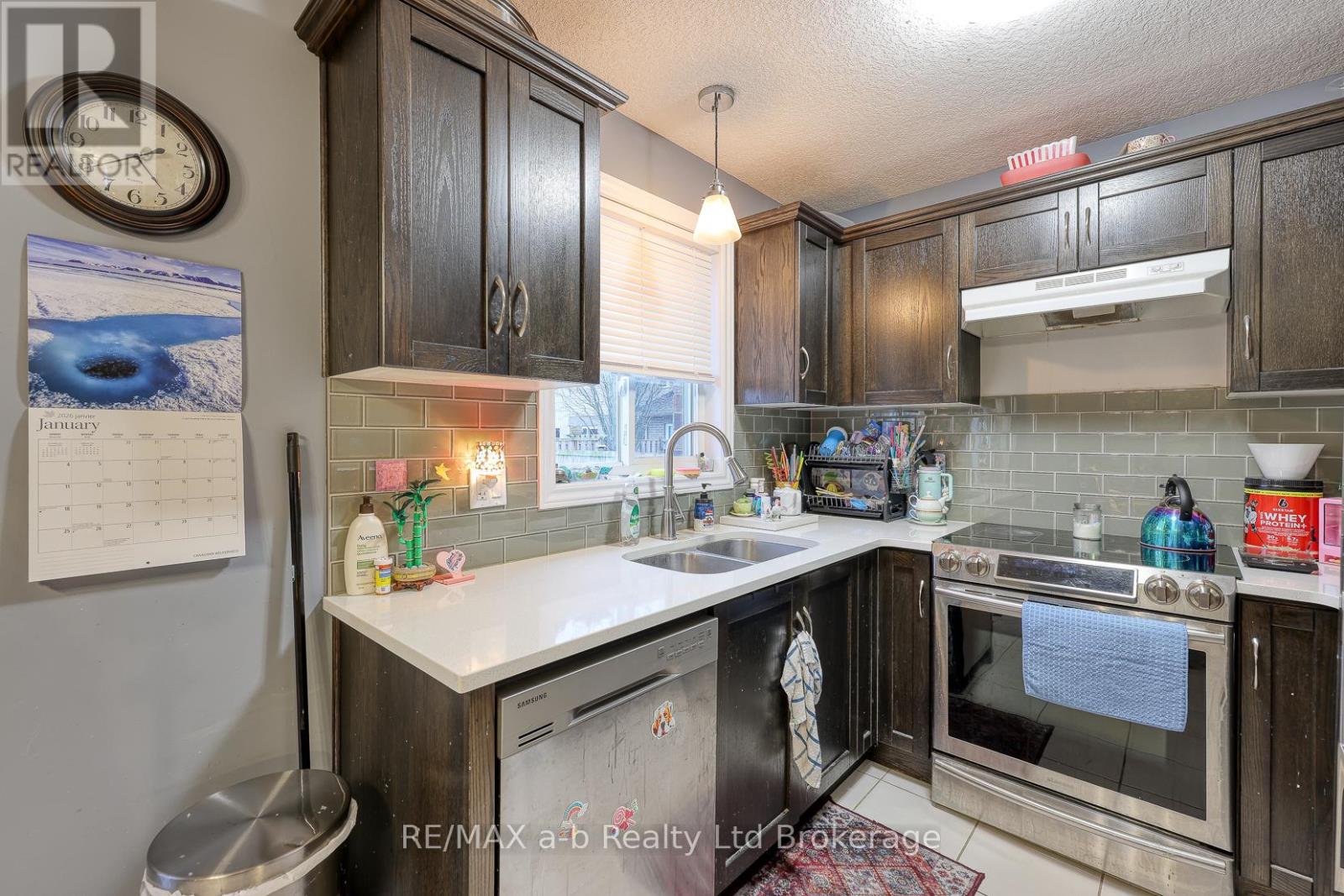 1160 Caen Avenue, Woodstock, Ontario  N4T 0G3 - Photo 7 - X12697890