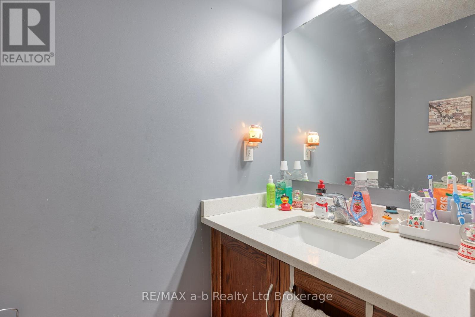 1160 Caen Avenue, Woodstock, Ontario  N4T 0G3 - Photo 9 - X12697890