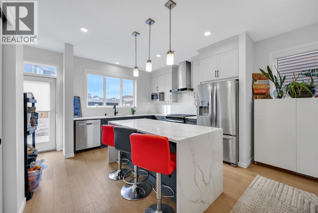 153 Edith Way Nw, Calgary, Alberta  T3R 2B8 - Photo 9 - A2279107