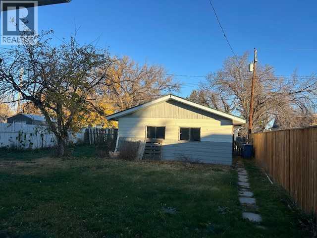 4817 51 Avenue, Taber, Alberta  T1G 1H1 - Photo 3 - A2266441