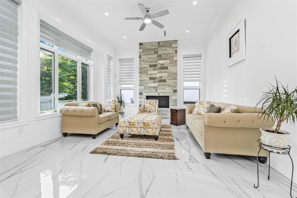 5538 184 Street, Surrey, British Columbia  V3S 1E1 - Photo 4 - R3079711