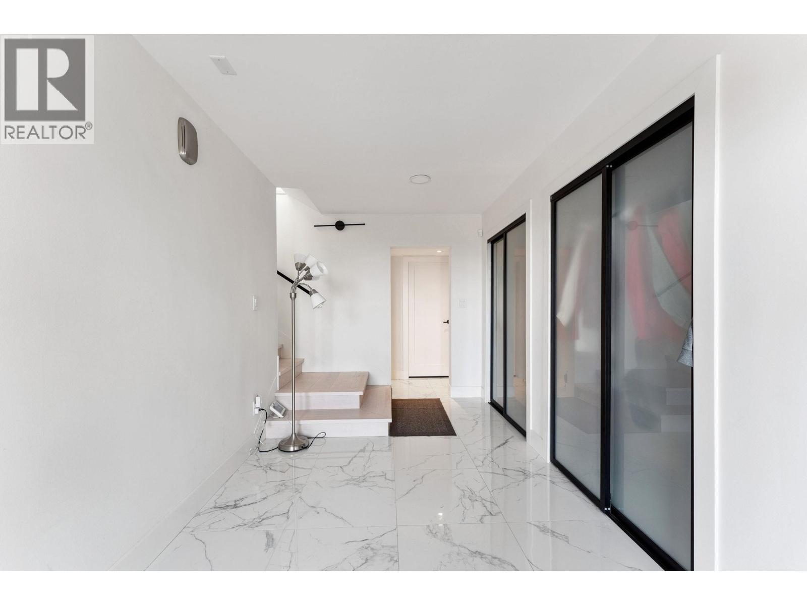 1725 Rosebery Avenue, West Vancouver, British Columbia  V7V 2Z5 - Photo 4 - R3079653