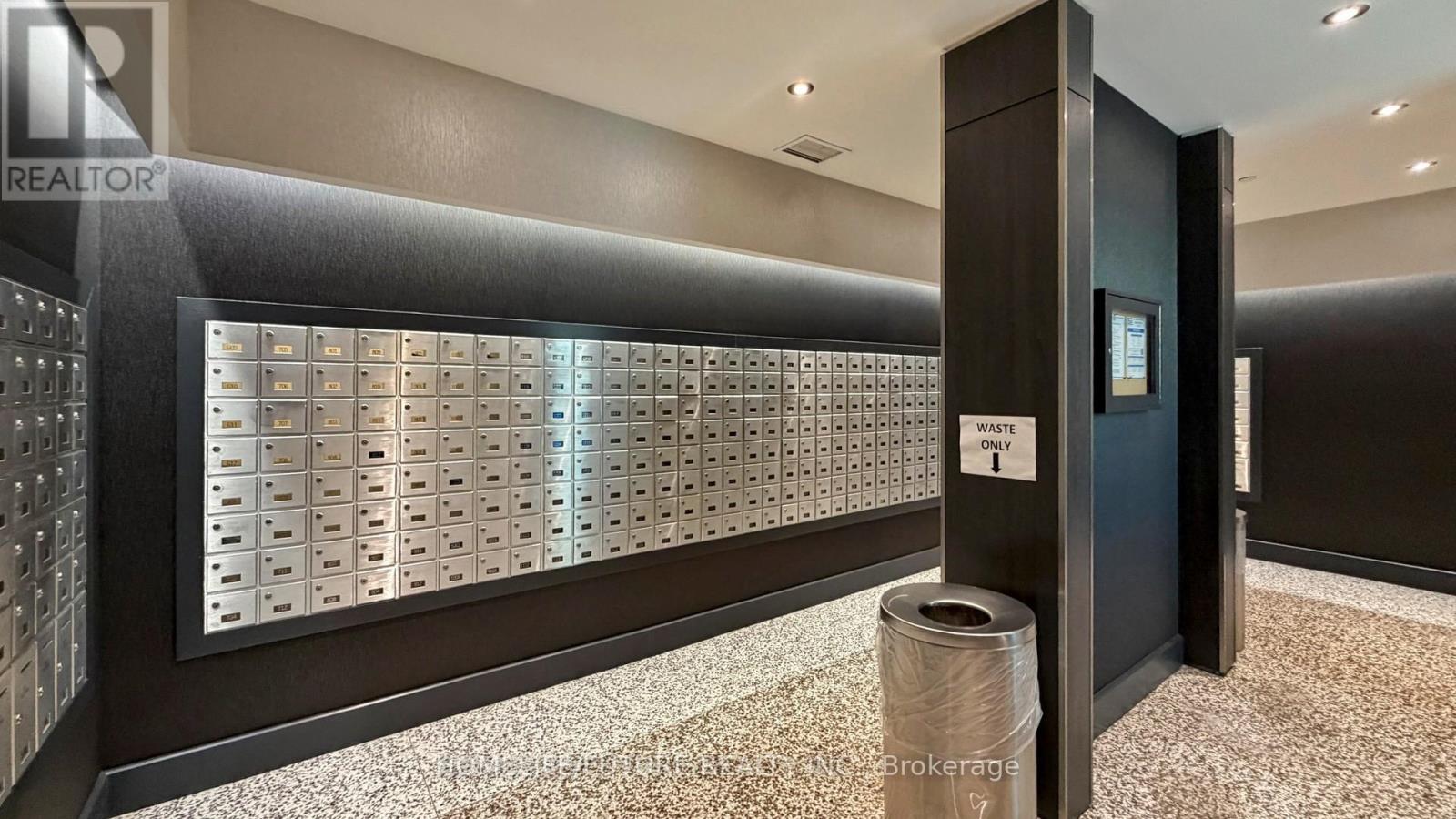 1906 - 8 York Street, Toronto, Ontario  M5J 2Y2 - Photo 47 - C12697896