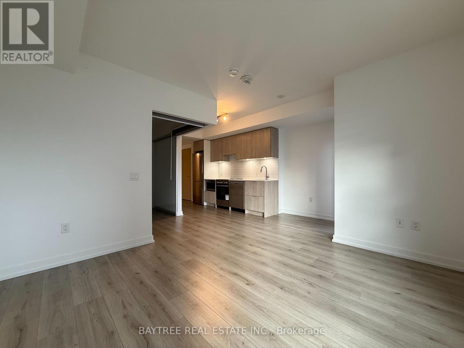 2612 - 395 Bloor Street, Toronto, Ontario  M4W 0B4 - Photo 3 - C12697924