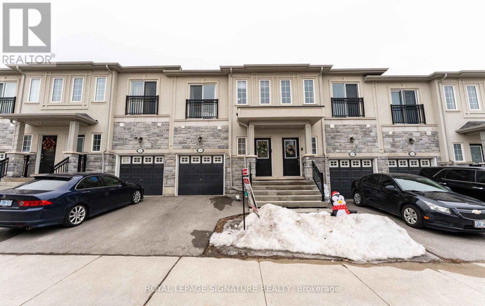 20 PROSPECT WAY, Whitby, Ontario