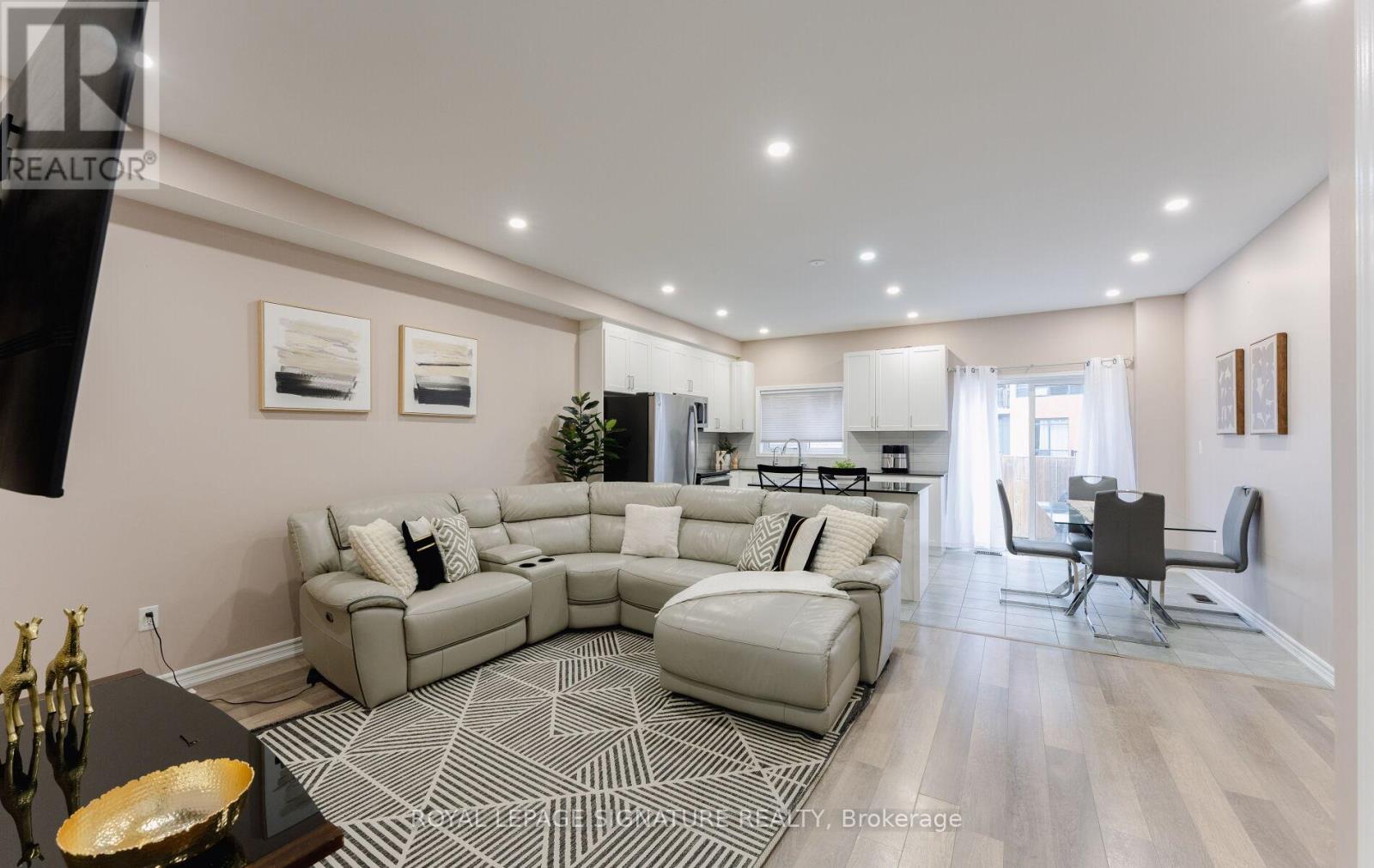 20 Prospect Way, Whitby, Ontario  L1N 0L4 - Photo 5 - E12697930