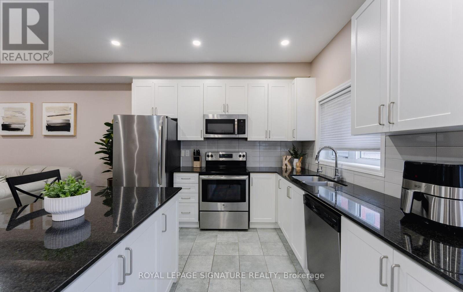 20 Prospect Way, Whitby, Ontario  L1N 0L4 - Photo 9 - E12697930