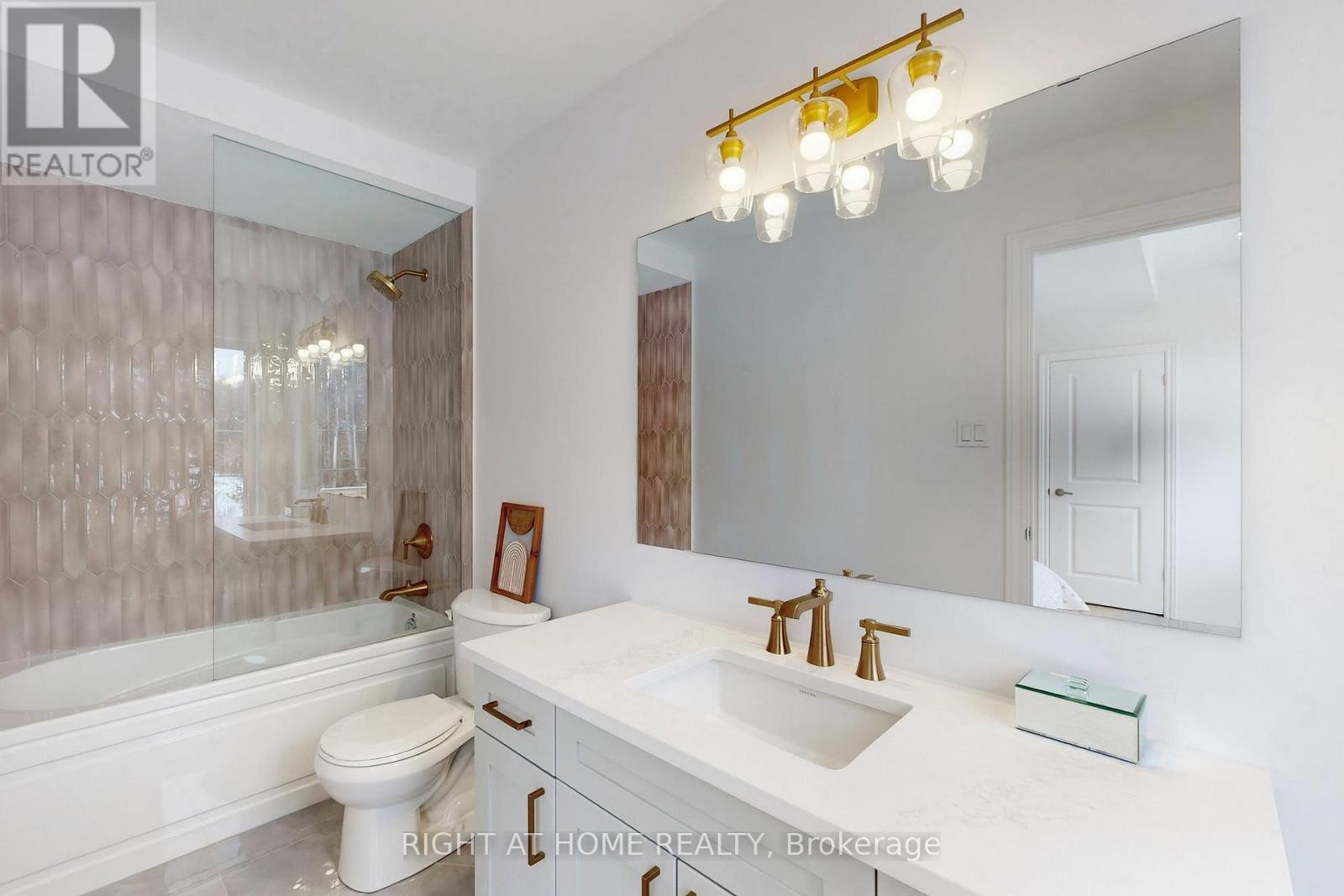 1 Big Canoe Drive, Georgina, Ontario  L0E 1R0 - Photo 38 - N12697892