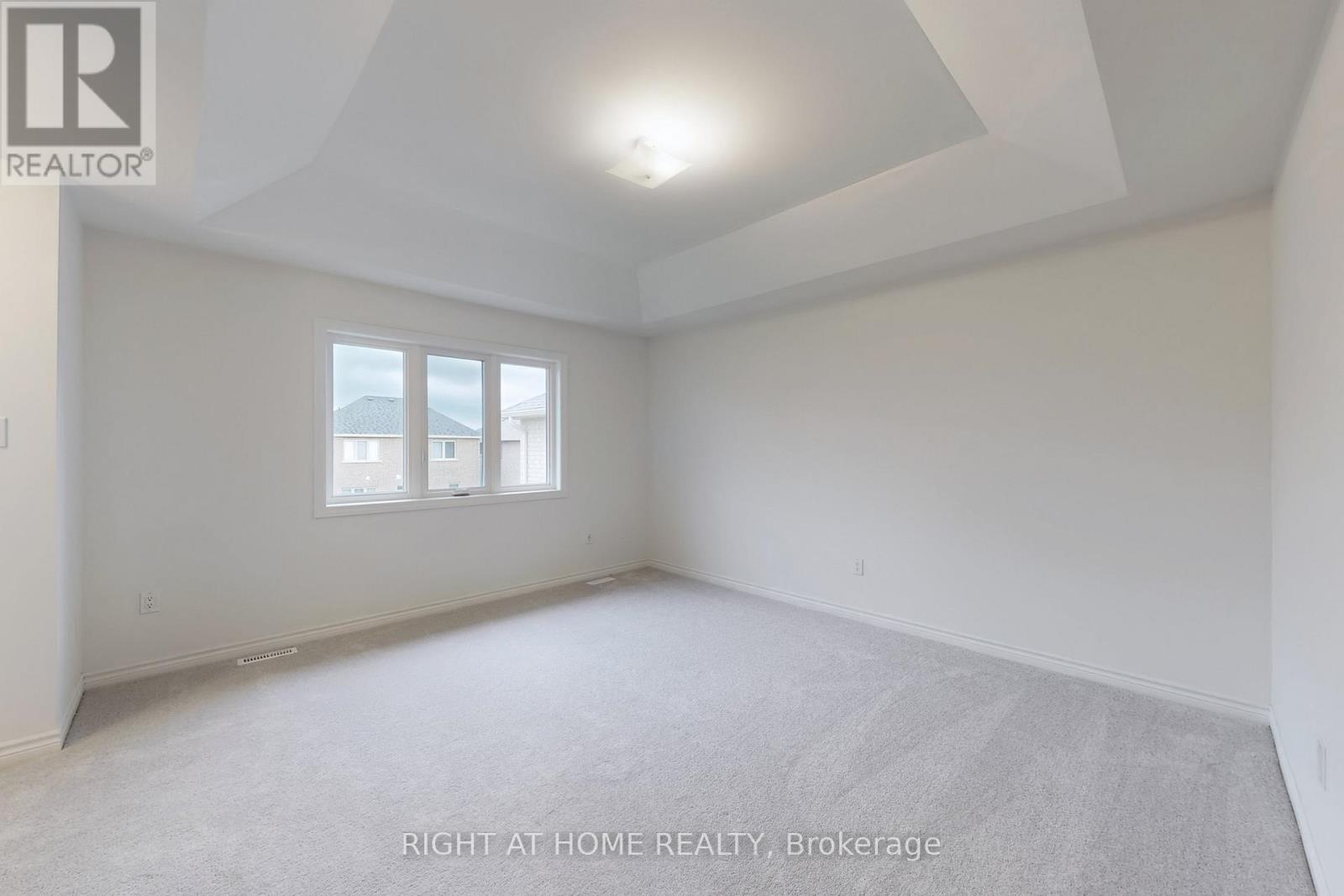 40 Ainslie Hill Crescent, Georgina, Ontario  L0E 1R0 - Photo 12 - N12697910