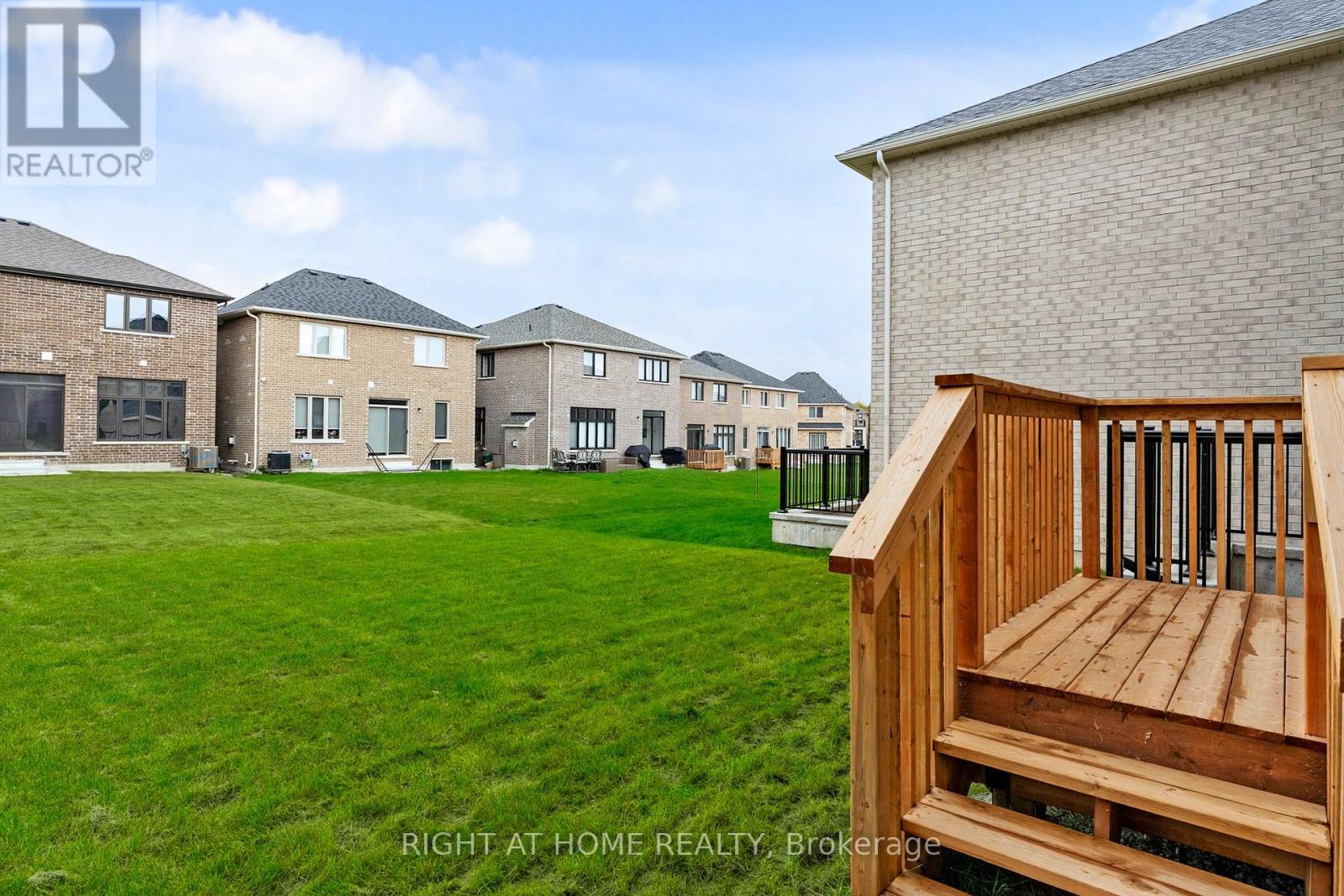 40 Ainslie Hill Crescent, Georgina, Ontario  L0E 1R0 - Photo 37 - N12697910