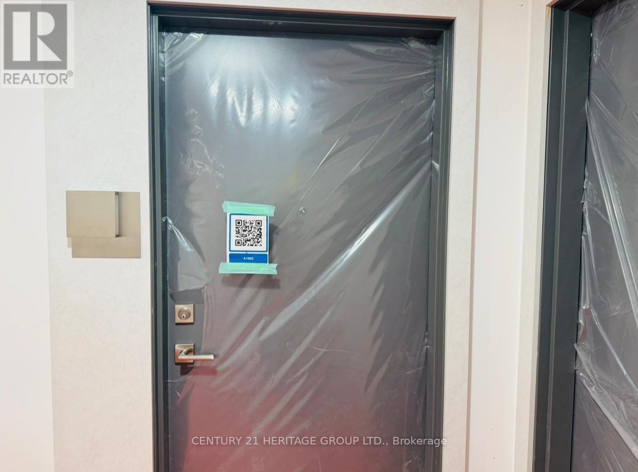 1002 - 705 Davis Drive, Newmarket, Ontario  L3Y 9J1 - Photo 2 - N12697944