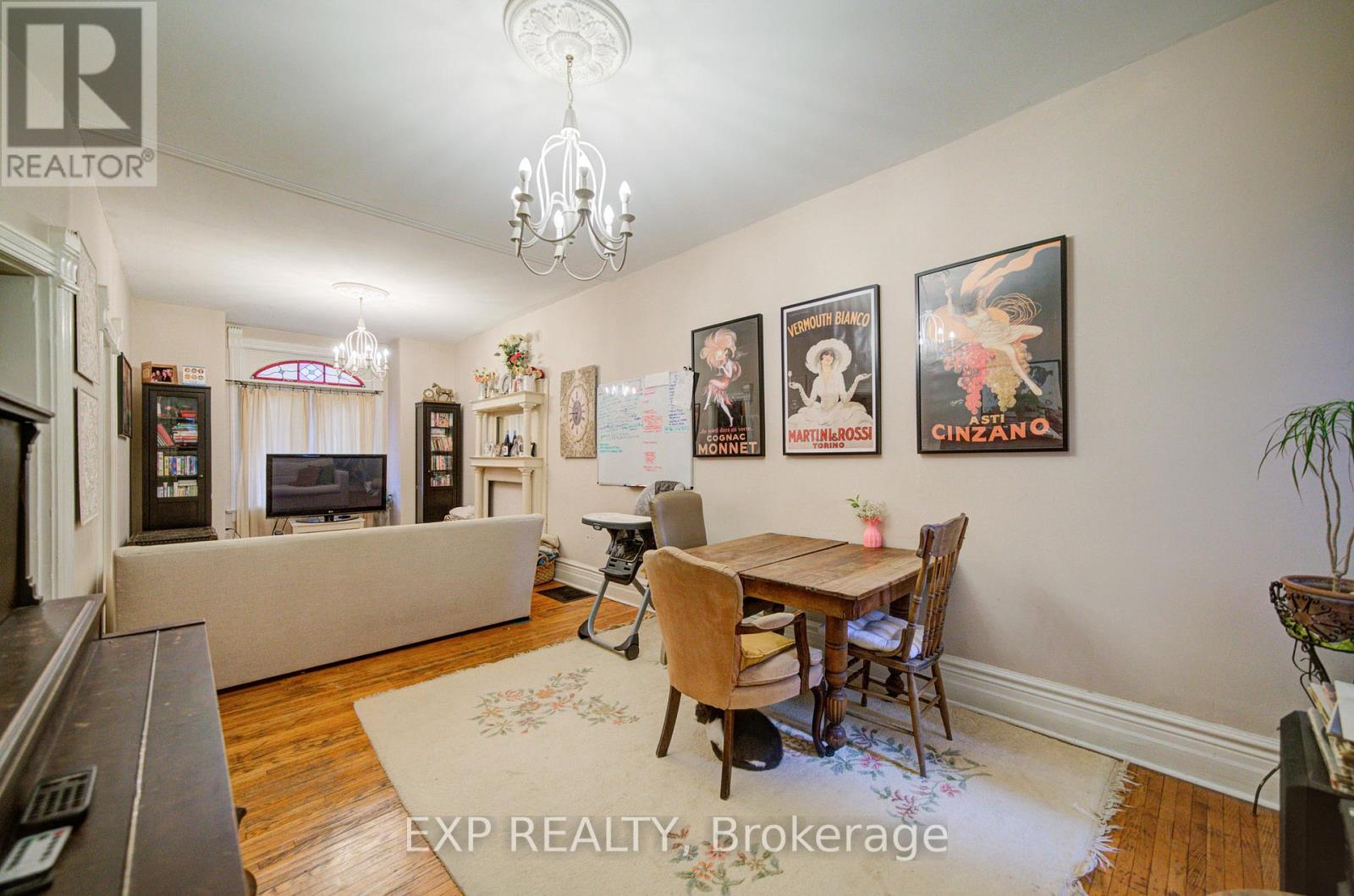 80 Uxbridge Avenue, Toronto, Ontario  M6N 2Y2 - Photo 8 - W12681684