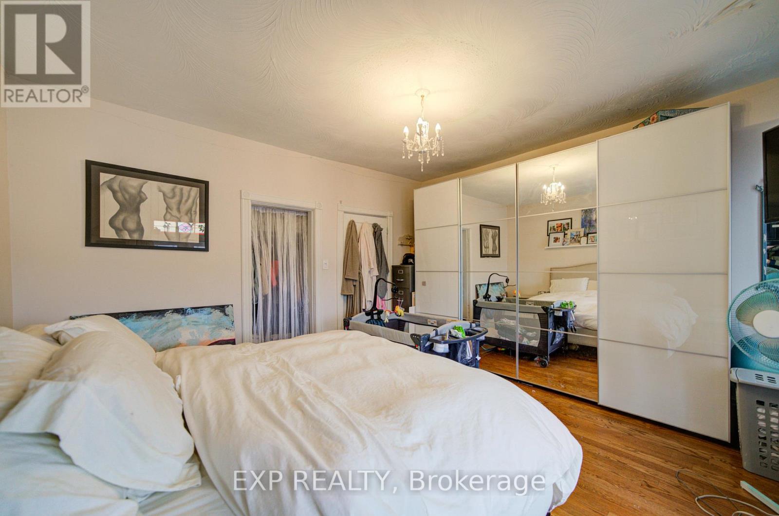 80 Uxbridge Avenue, Toronto, Ontario  M6N 2Y2 - Photo 23 - W12681684