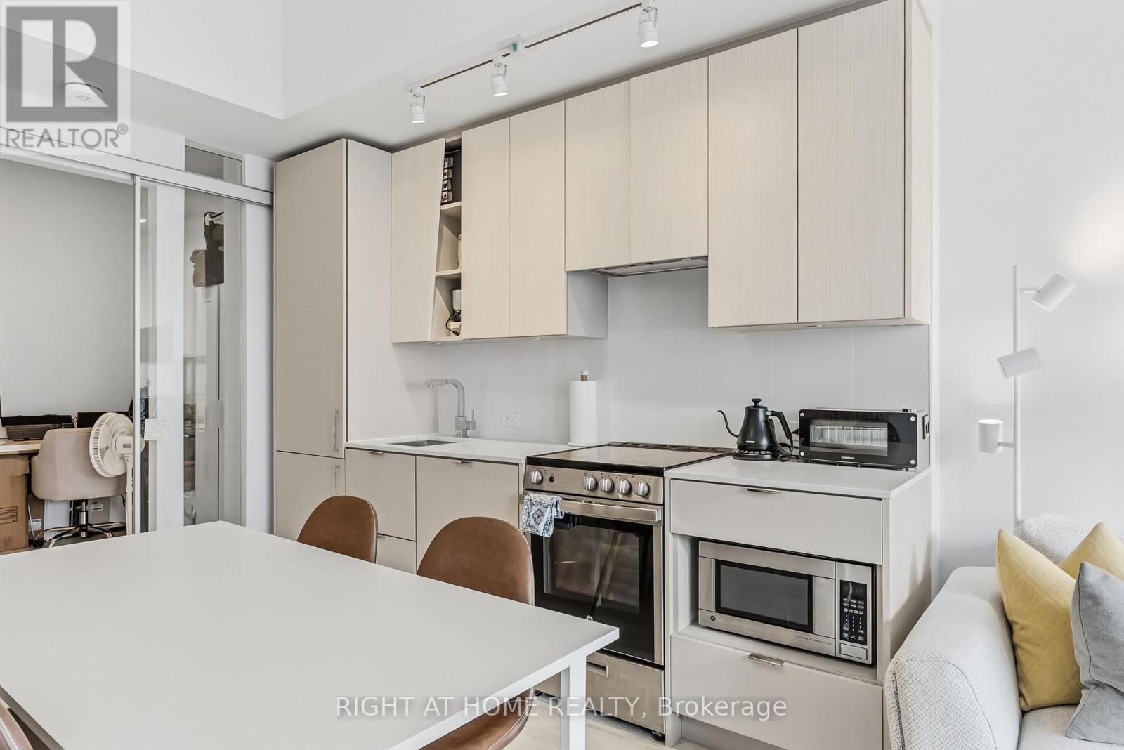 5507 - 3883 Quartz Road, Mississauga, Ontario  L5B 0M4 - Photo 11 - W12697928