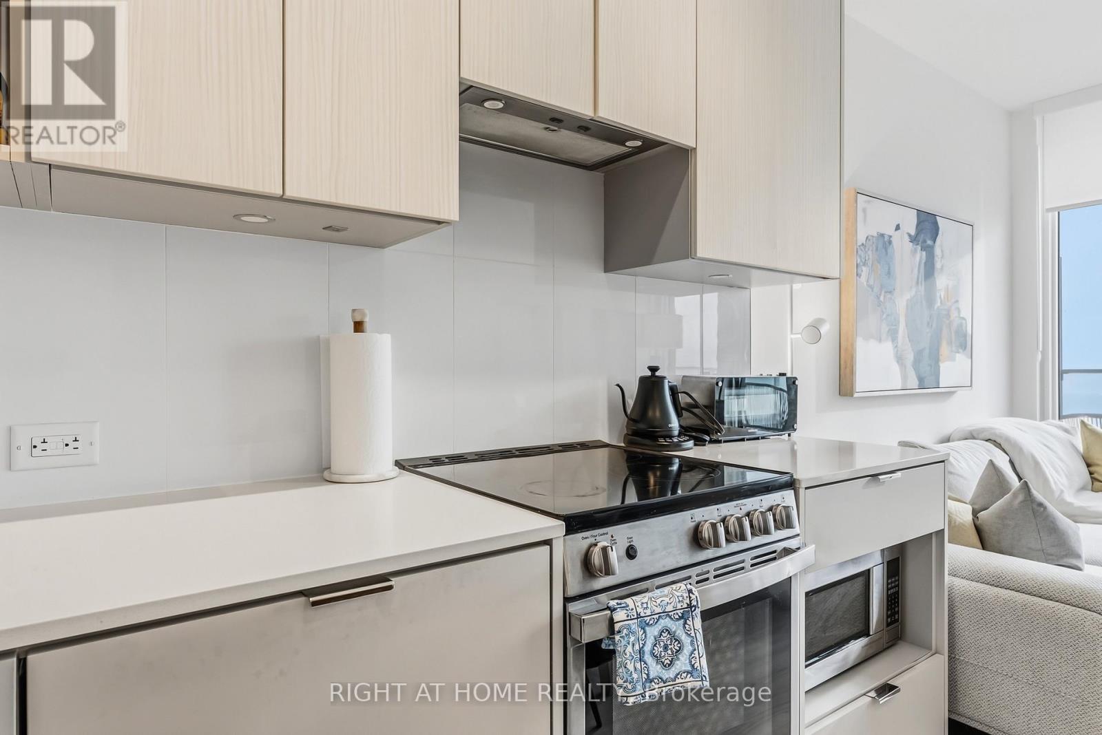 5507 - 3883 Quartz Road, Mississauga, Ontario  L5B 0M4 - Photo 12 - W12697928