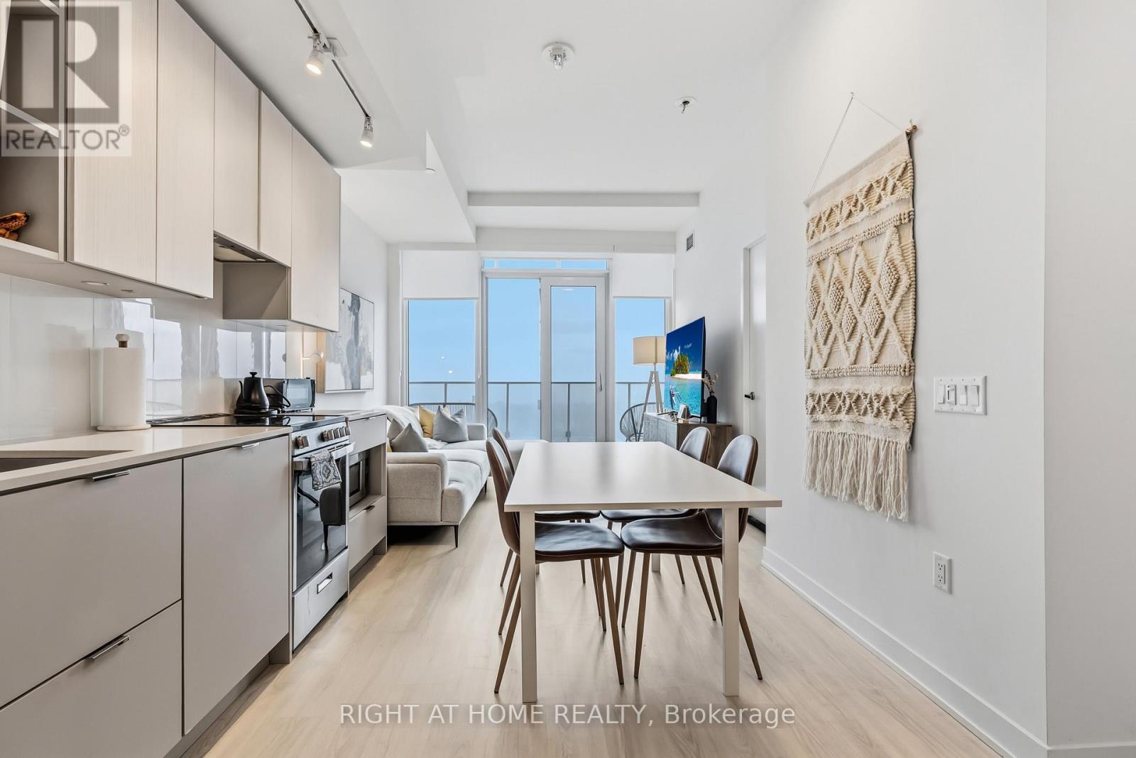 5507 - 3883 Quartz Road, Mississauga, Ontario  L5B 0M4 - Photo 7 - W12697928