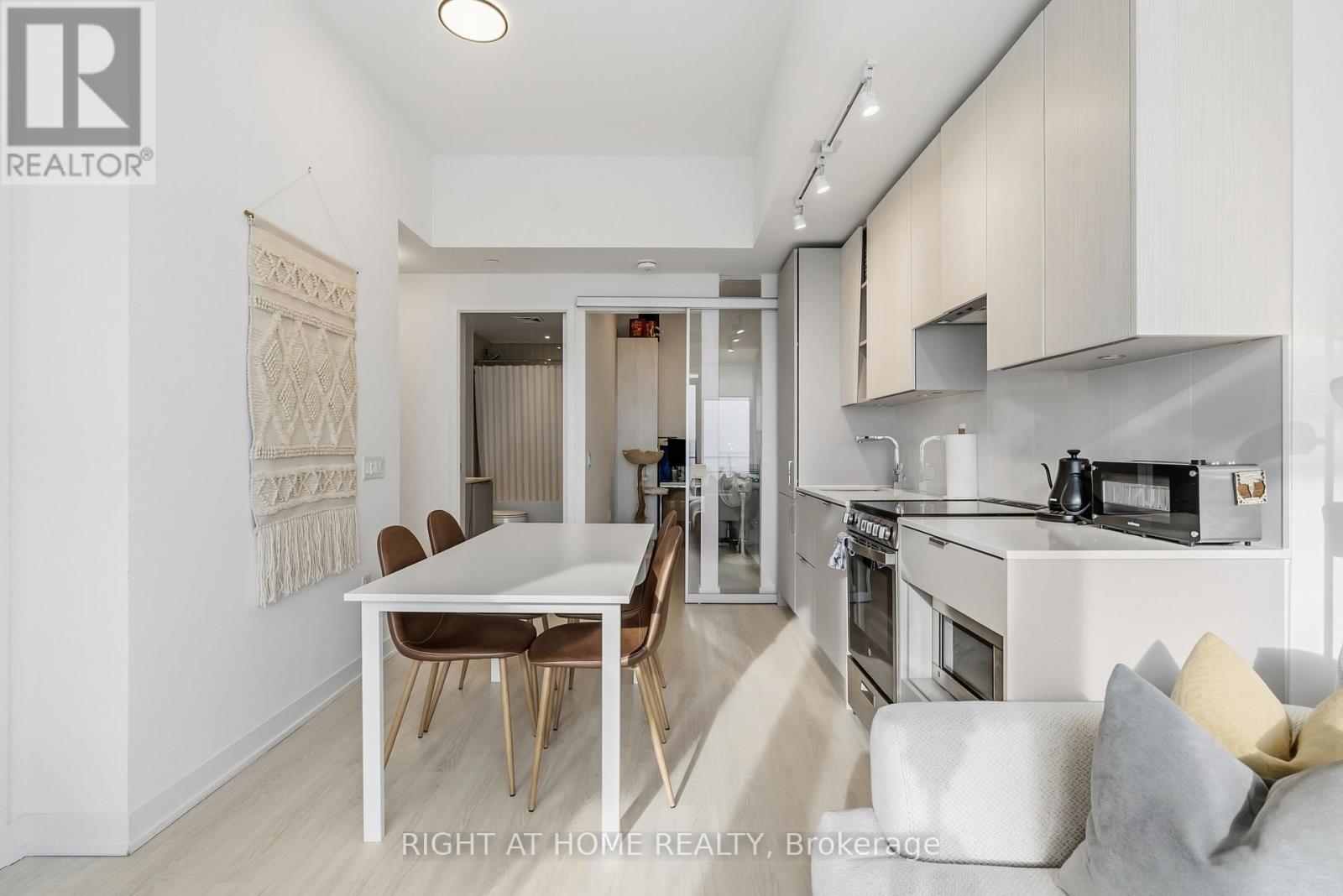 5507 - 3883 Quartz Road, Mississauga, Ontario  L5B 0M4 - Photo 9 - W12697928