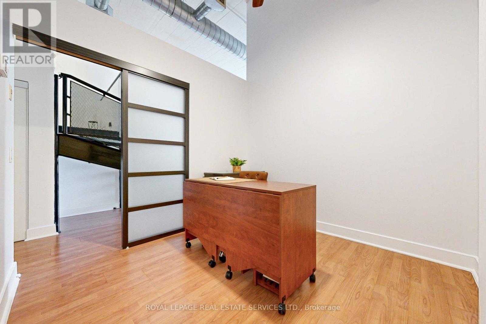 205 - 1001 Roselawn Avenue, Toronto, Ontario  M6B 4M4 - Photo 15 - W12697934