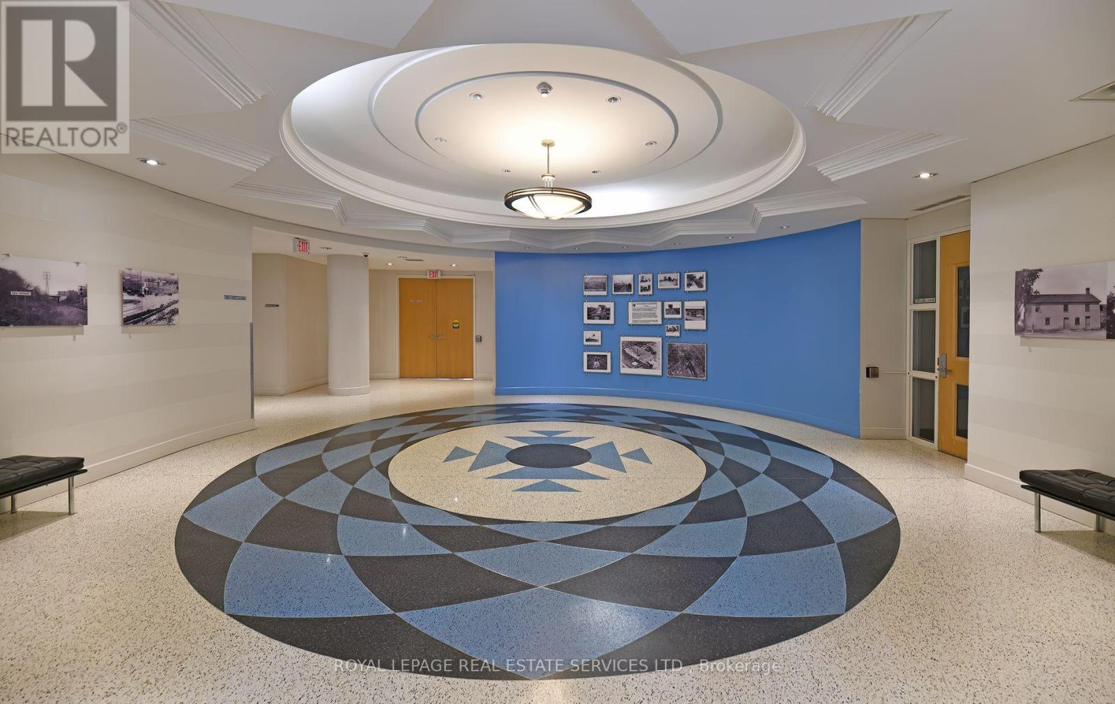 205 - 1001 Roselawn Avenue, Toronto, Ontario  M6B 4M4 - Photo 4 - W12697934