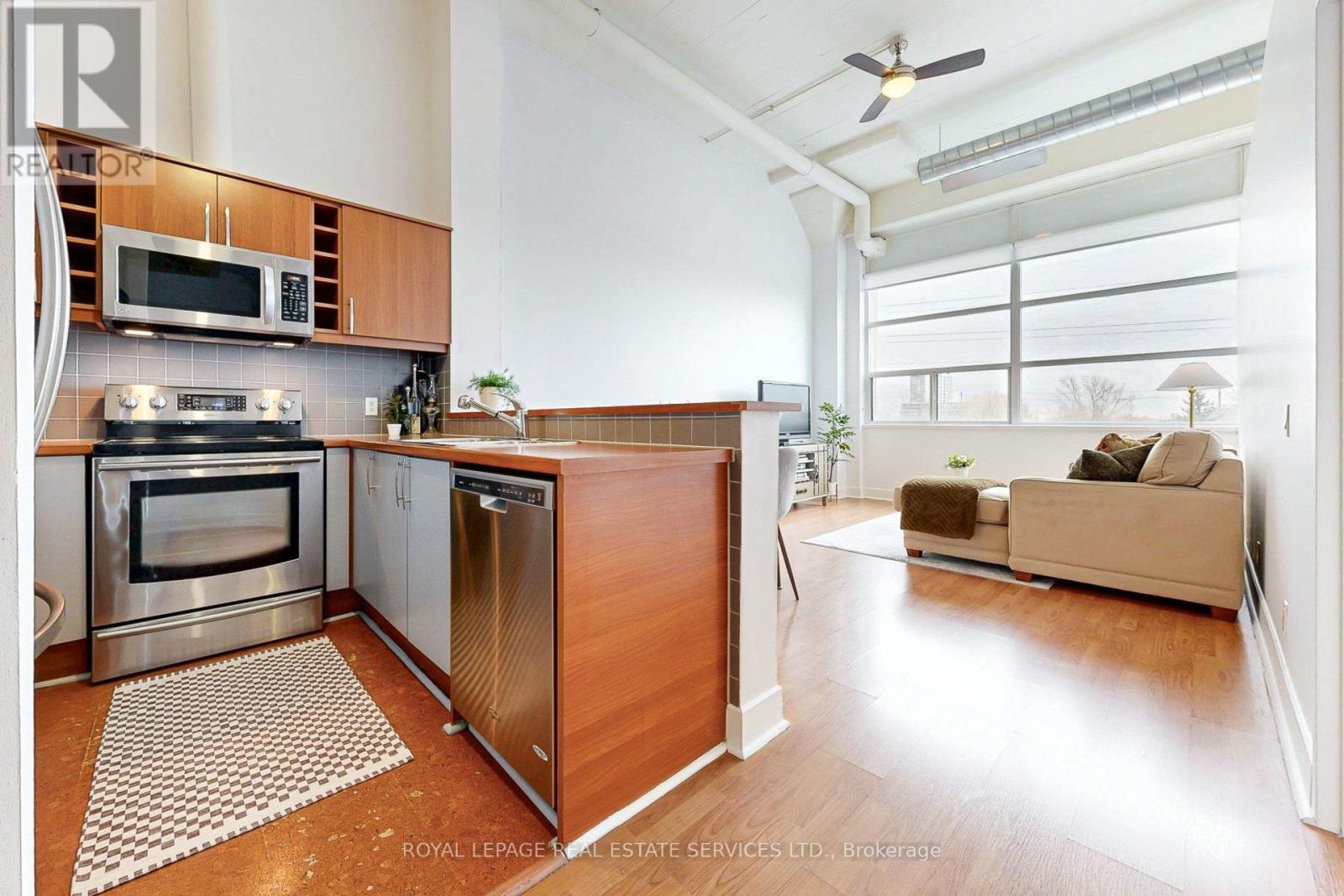 205 - 1001 Roselawn Avenue, Toronto, Ontario  M6B 4M4 - Photo 8 - W12697934