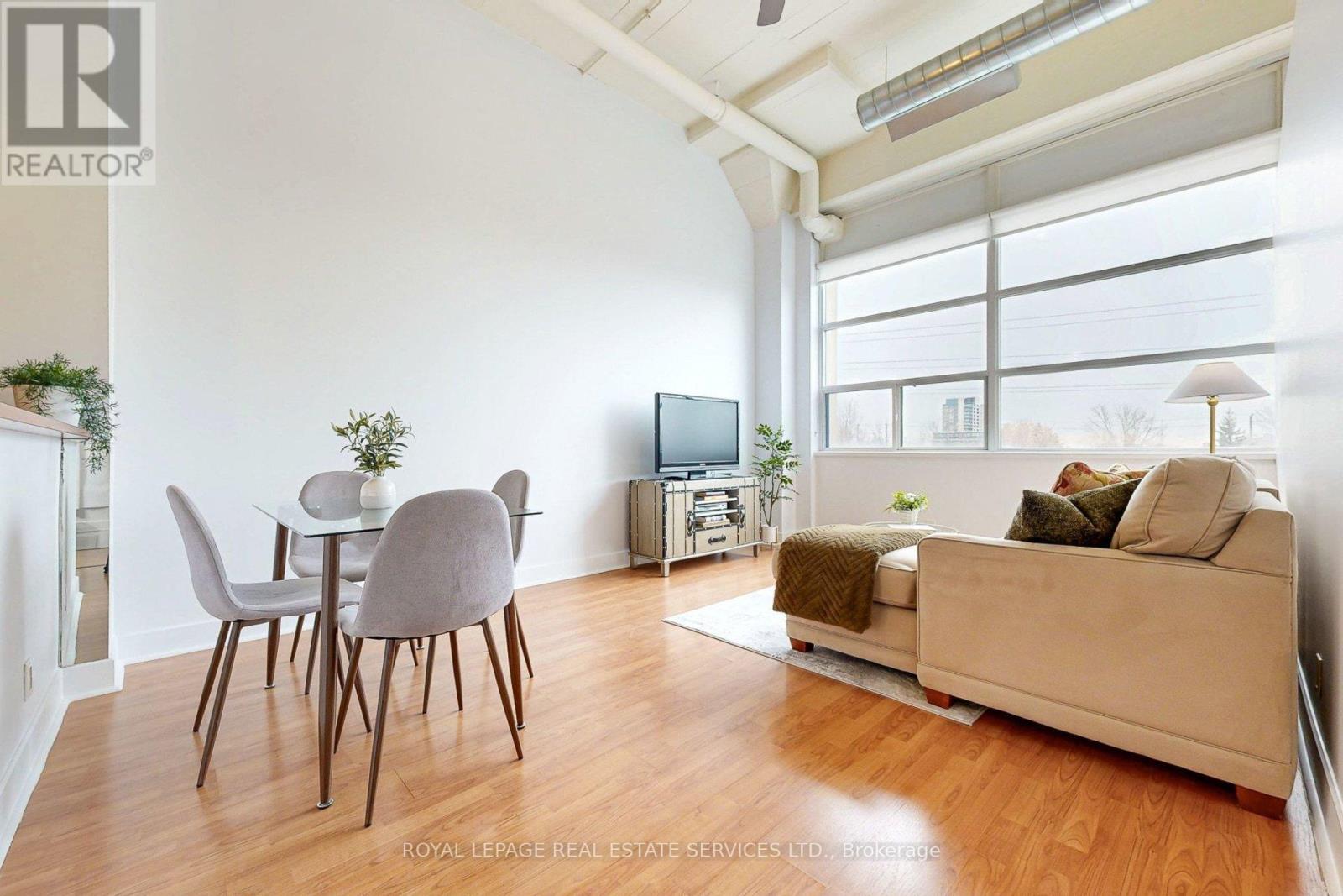 205 - 1001 Roselawn Avenue, Toronto, Ontario  M6B 4M4 - Photo 9 - W12697934