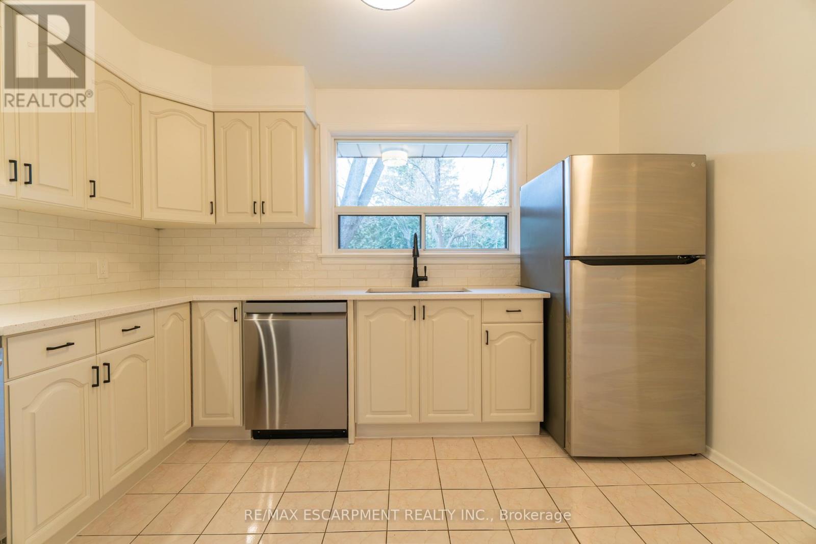 1465 Duncan Road S, Oakville, Ontario  L6J 2R5 - Photo 17 - W12697938