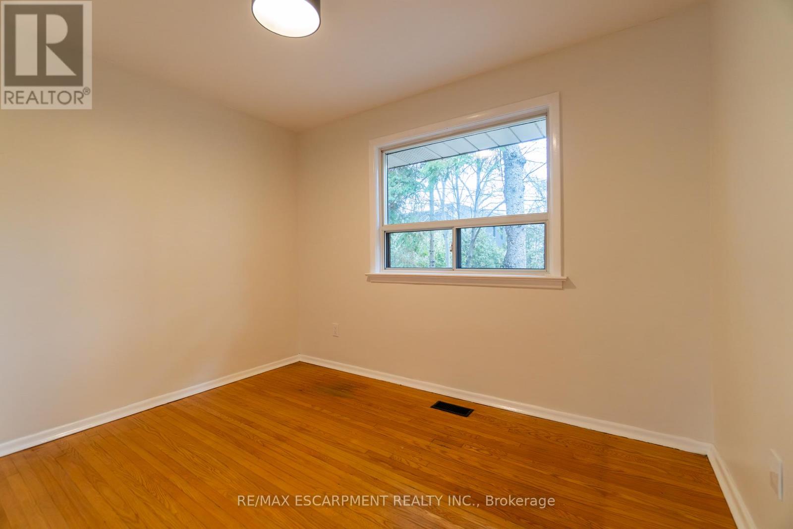 1465 Duncan Road S, Oakville, Ontario  L6J 2R5 - Photo 20 - W12697938