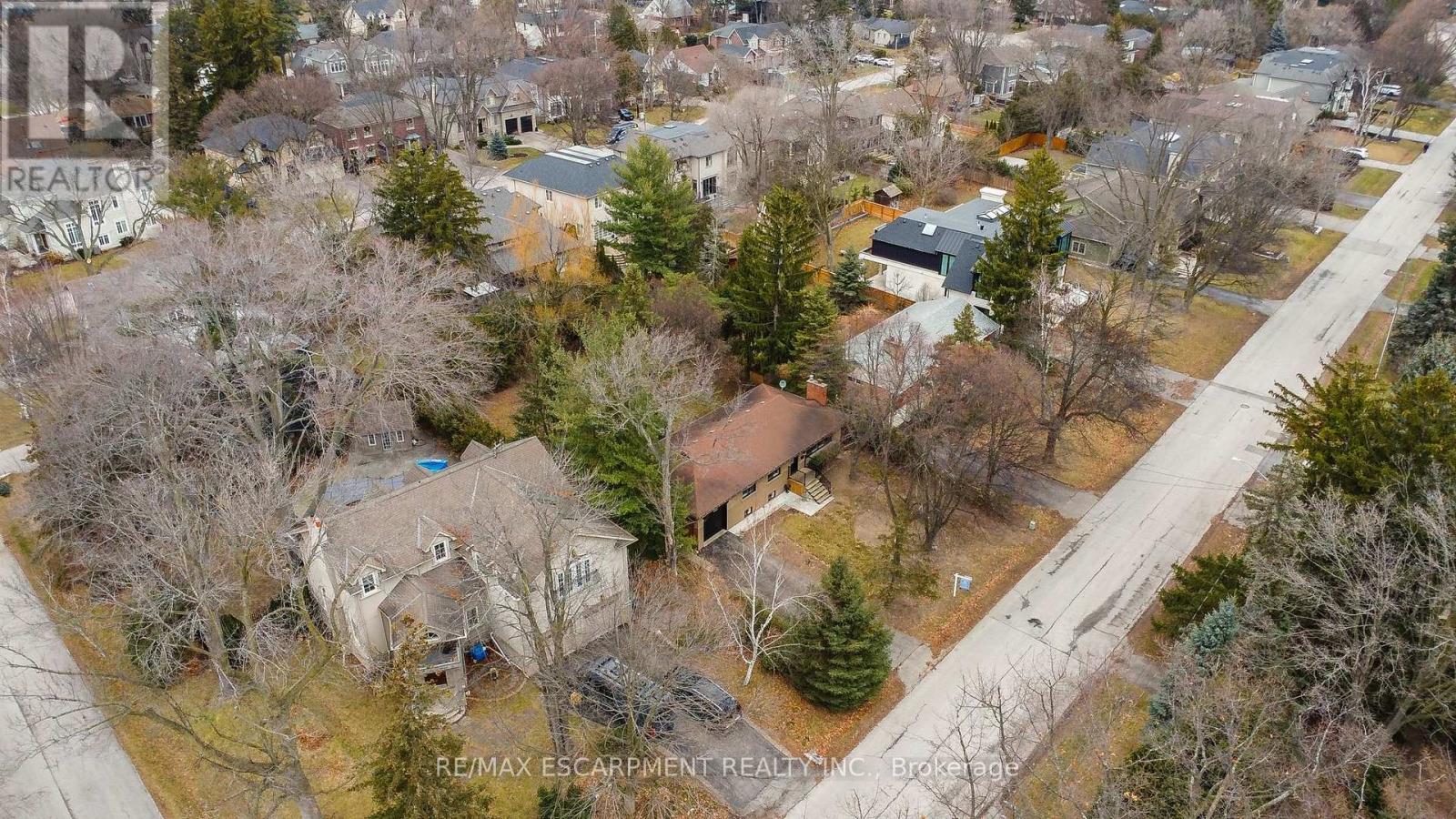 1465 Duncan Road S, Oakville, Ontario  L6J 2R5 - Photo 39 - W12697938