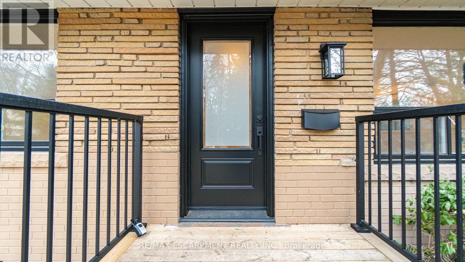 1465 Duncan Road S, Oakville, Ontario  L6J 2R5 - Photo 4 - W12697938