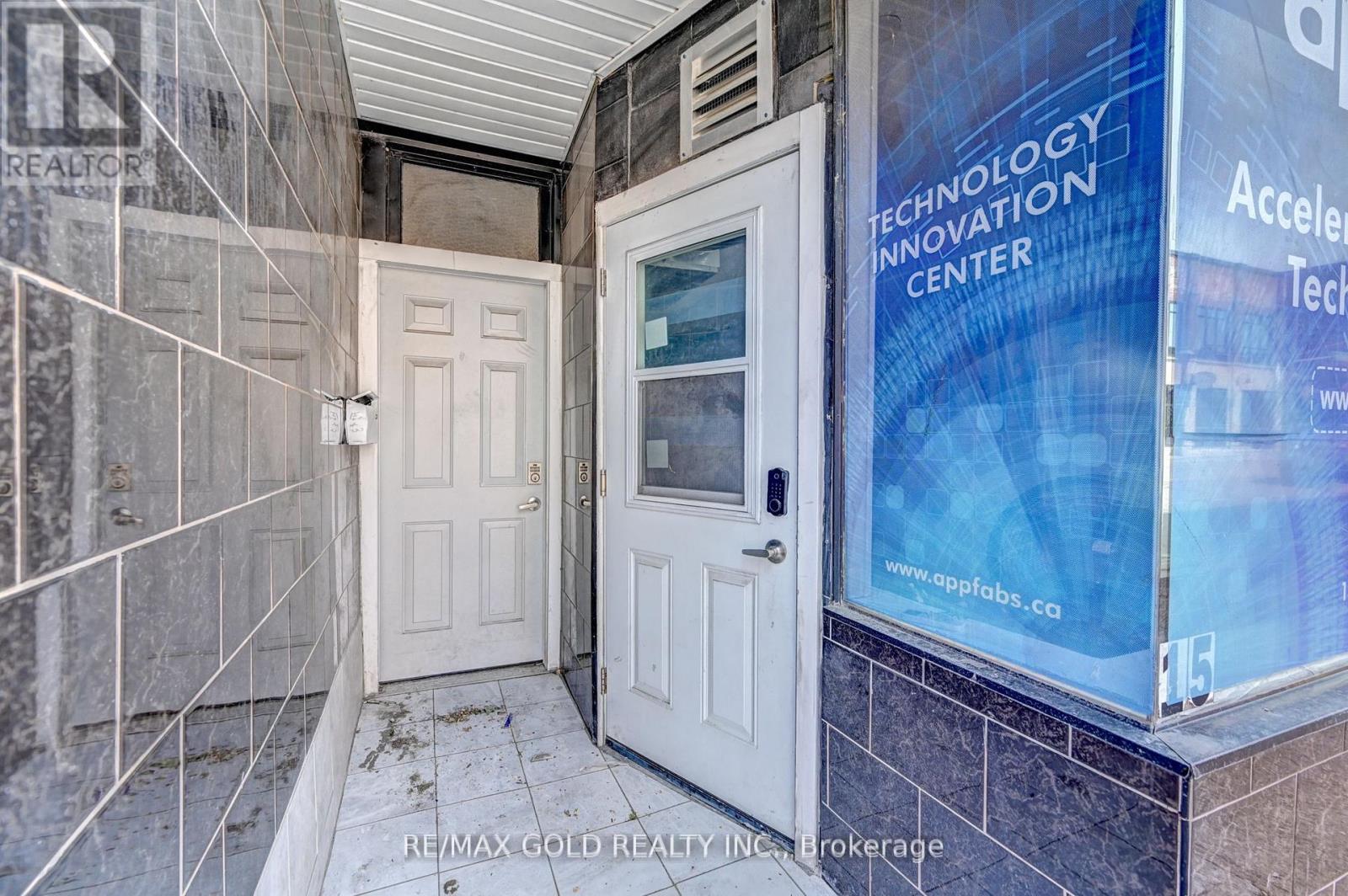 1 - 13-15 AINSLIE STREET N, Cambridge, Ontario