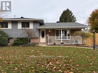 55 GRACEFIELD CRESCENT, Kitchener, Ontario