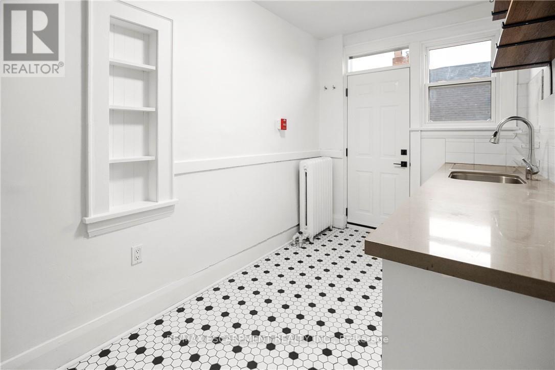 5 - 312 Aberdeen Avenue, Hamilton, Ontario  L8P 2R5 - Photo 6 - X12697914