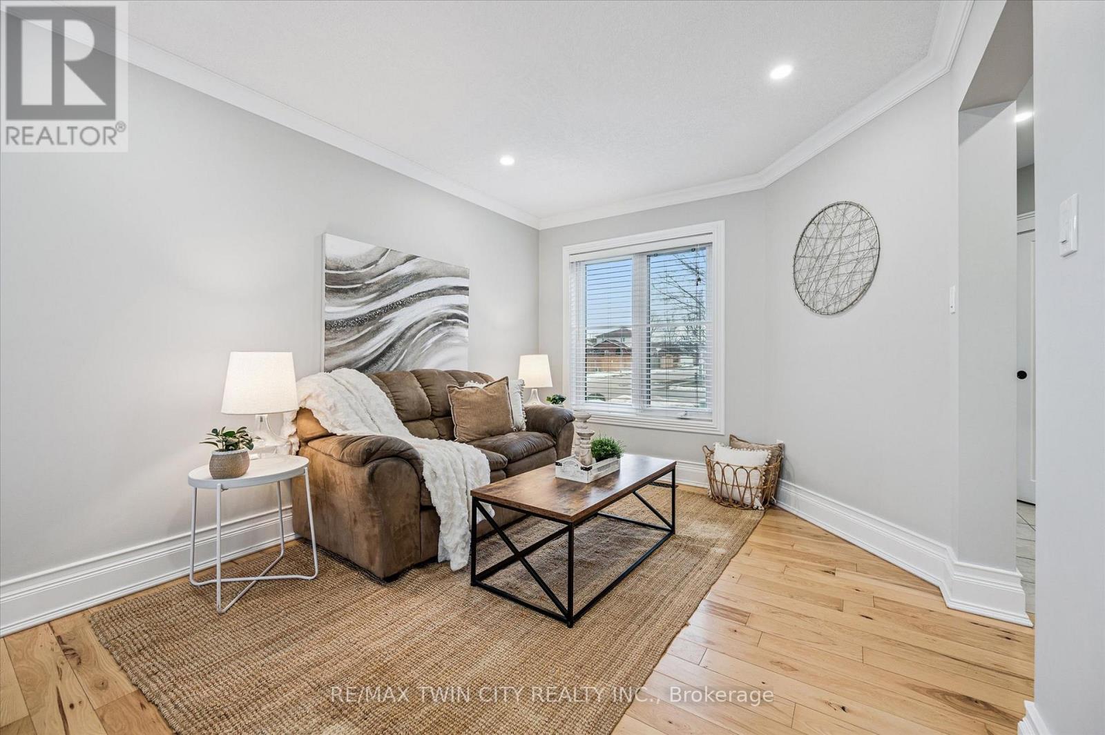 55 Enfield Drive, Cambridge, Ontario  N1P 1B5 - Photo 10 - X12697948