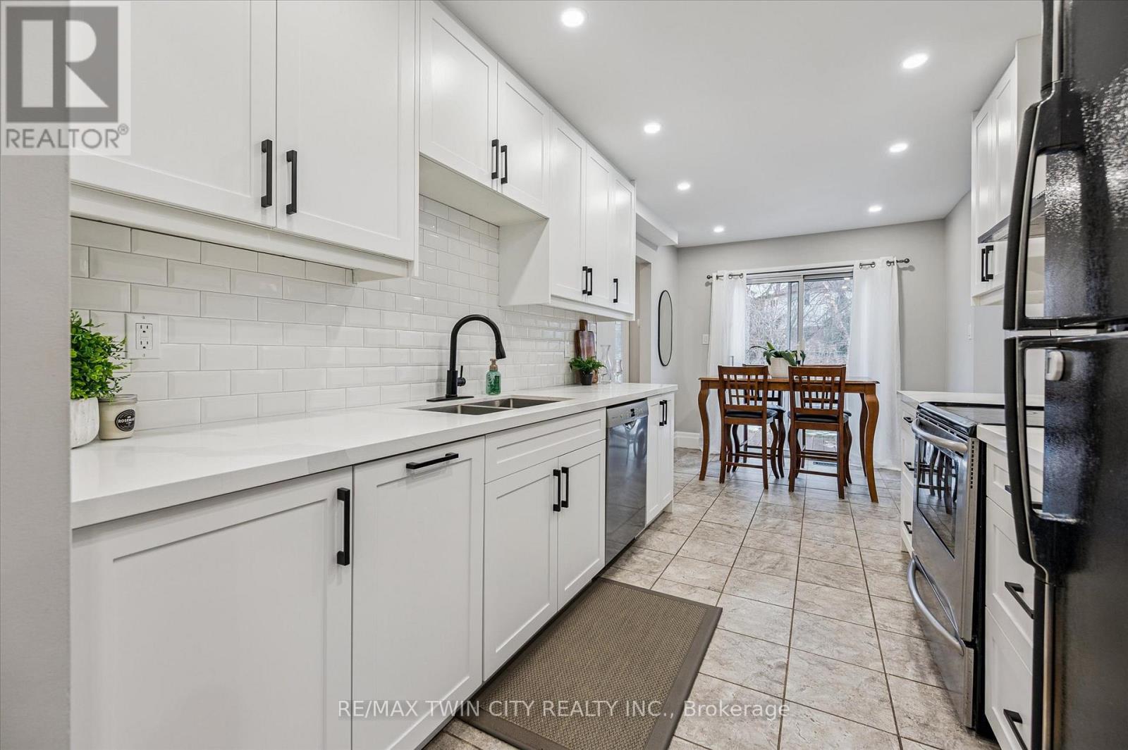 55 Enfield Drive, Cambridge, Ontario  N1P 1B5 - Photo 16 - X12697948