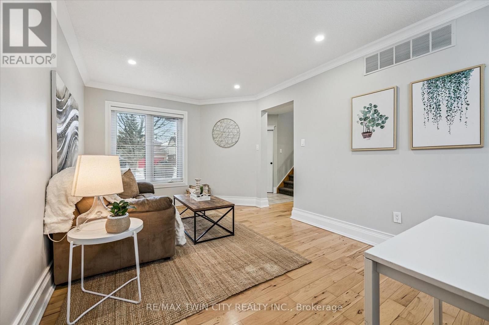 55 Enfield Drive, Cambridge, Ontario  N1P 1B5 - Photo 9 - X12697948