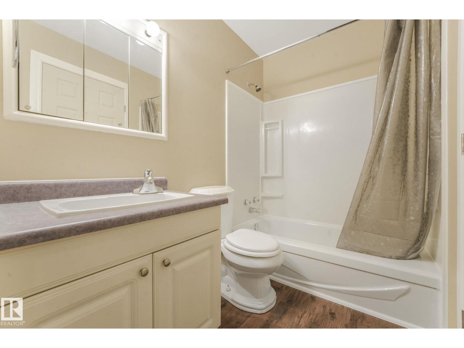 Unknown Address, ,    - Photo 24 - E4470067