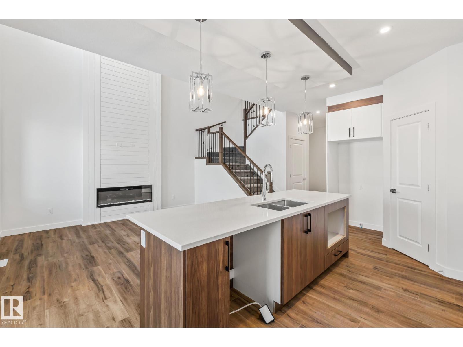 121 Ficus Wy, Fort Saskatchewan, Alberta  T8L 1X8 - Photo 10 - E4470070