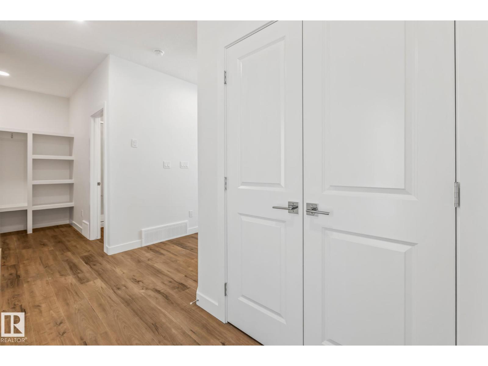 121 Ficus Wy, Fort Saskatchewan, Alberta  T8L 1X8 - Photo 3 - E4470070