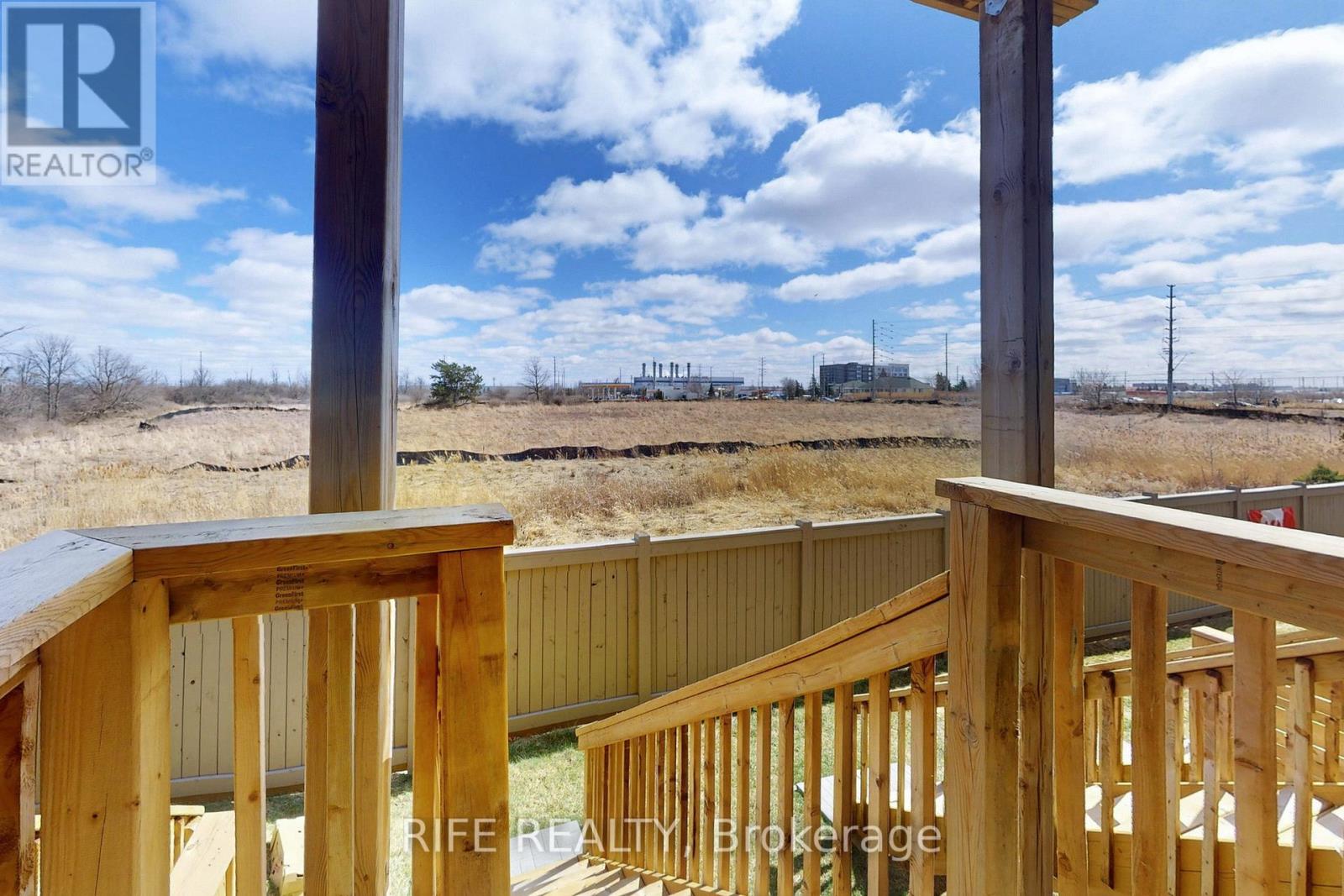 9 Bretlon Street, Brampton, Ontario  L6P 4N8 - Photo 32 - W12588278