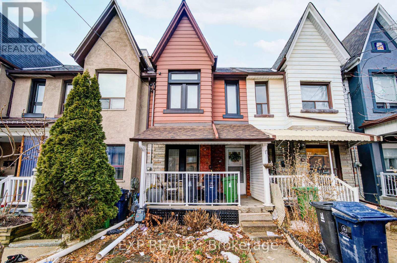 80 Uxbridge Avenue, Toronto, Ontario  M6N 2Y2 - Photo 2 - W12681684