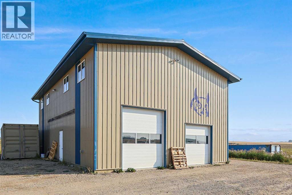 33257 10 Range Road, Rural Mountain View County, Alberta  T4H 1J5 - Photo 12 - A2256614