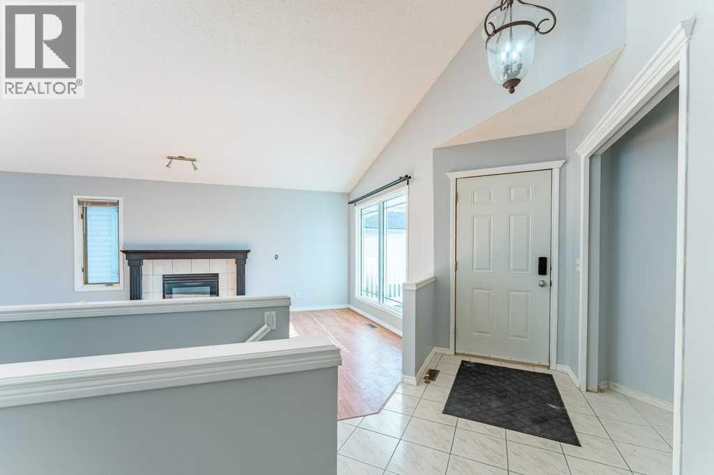 3606 Douglas Woods Heights Se, Calgary, Alberta  T2Z 2G4 - Photo 2 - A2279242