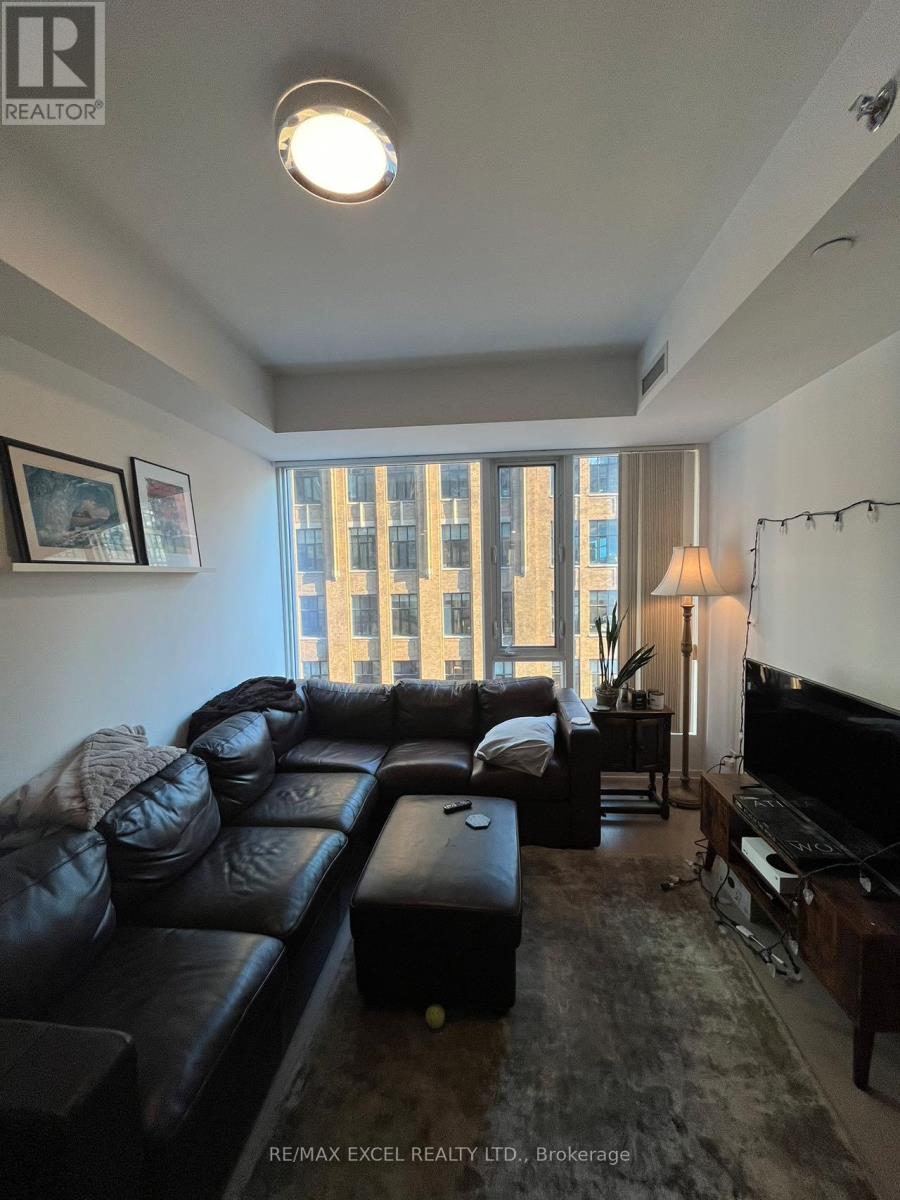 811 - 101 Peter Street, Toronto, Ontario  M5V 2G9 - Photo 2 - C12697954