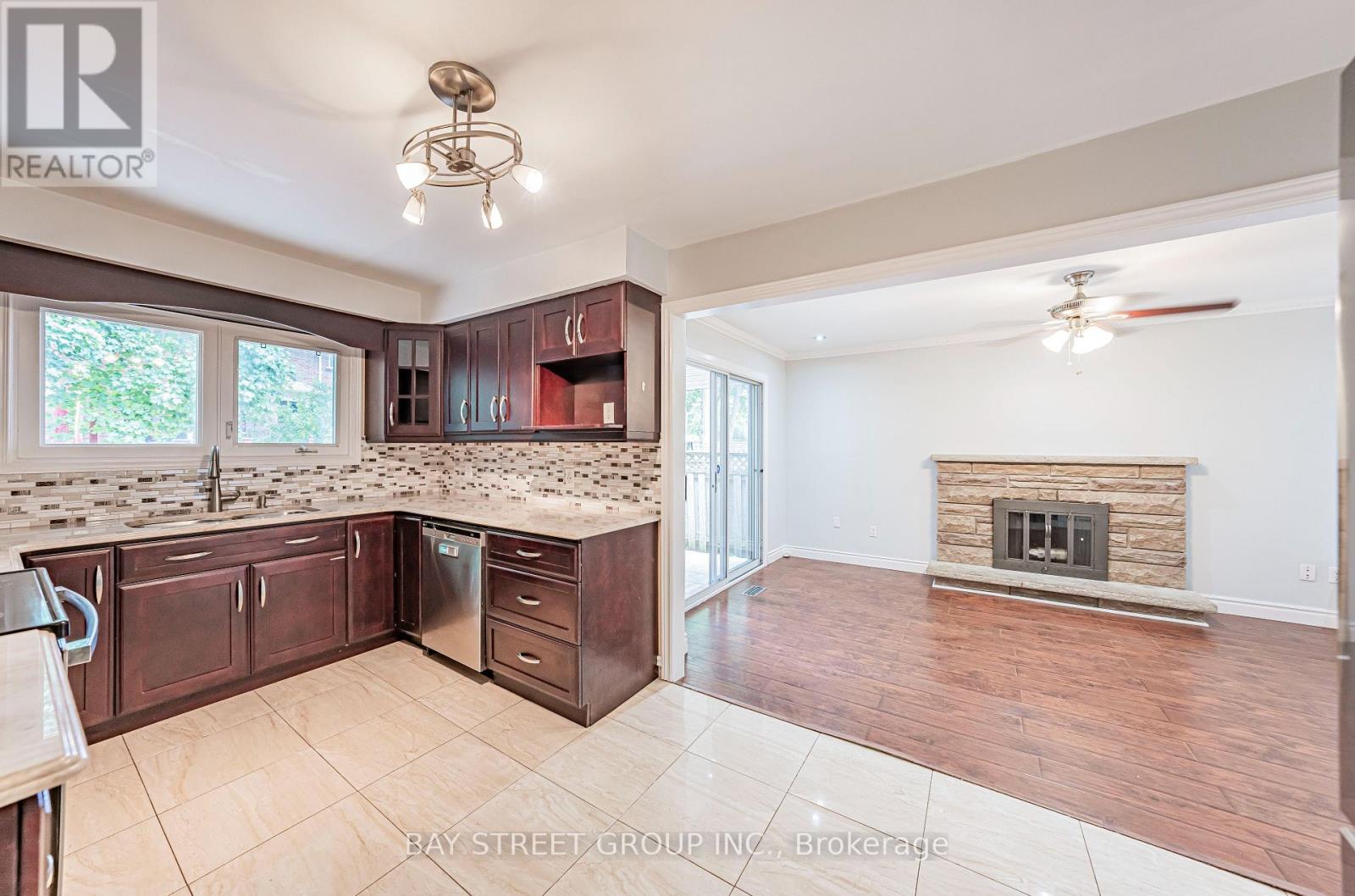 547 Raymerville Drive, Markham, Ontario  L3P 6G3 - Photo 20 - N12697950