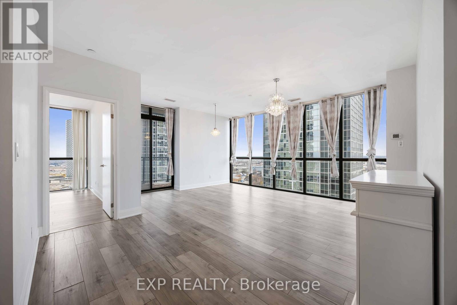 2008 - 2900 Highway 7 Road, Vaughan, Ontario  L4K 0G3 - Photo 3 - N12697960