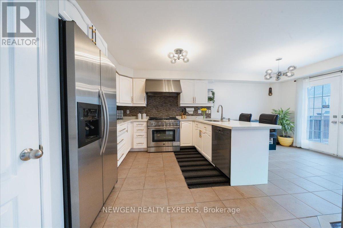 35 Rivendell Trail, Toronto, Ontario  M1X 2C2 - Photo 13 - E12697544