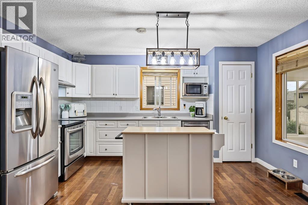 10 Big Springs Hill Se, Airdrie, Alberta  T4A 1N1 - Photo 9 - A2254507