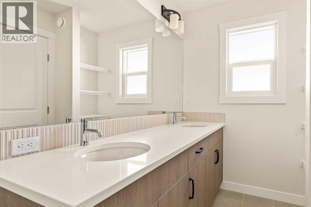 82 Royston Park Nw, Calgary, Alberta  T3L 0M5 - Photo 28 - A2274872