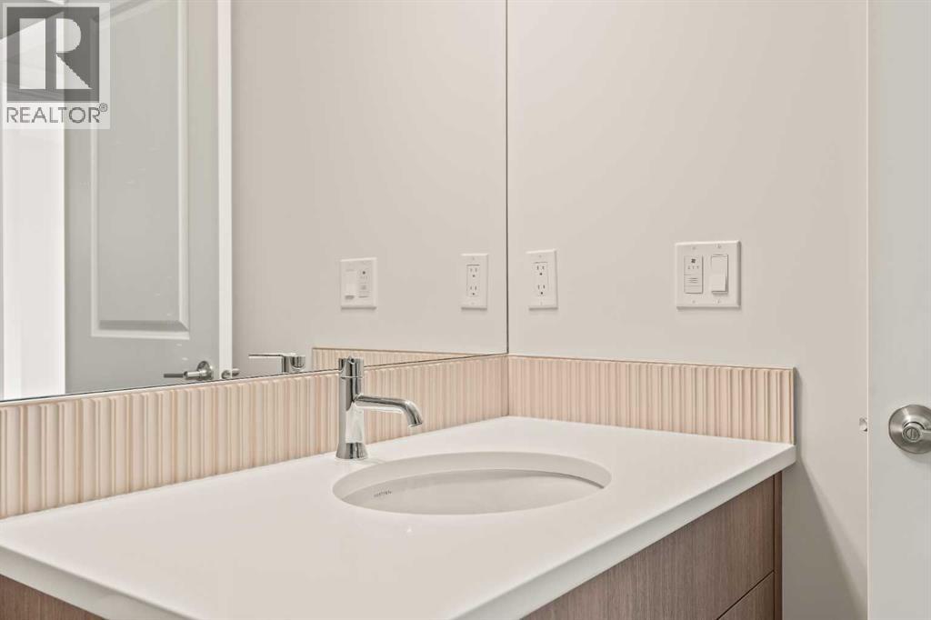 82 Royston Park Nw, Calgary, Alberta  T3L 0M5 - Photo 35 - A2274872